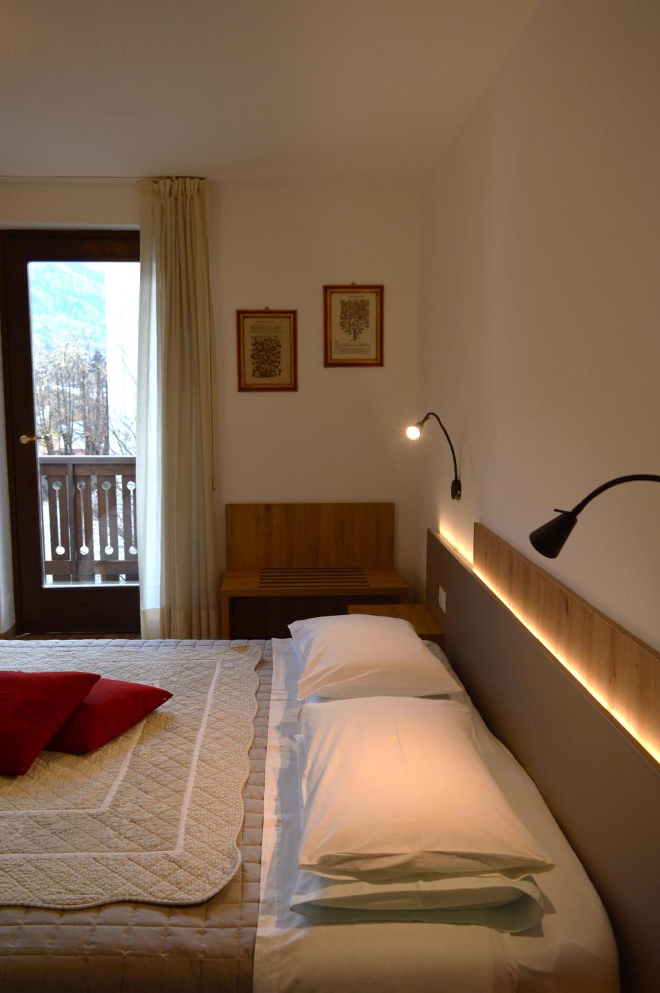 פינזולו Hotel Wanda מראה חיצוני תמונה