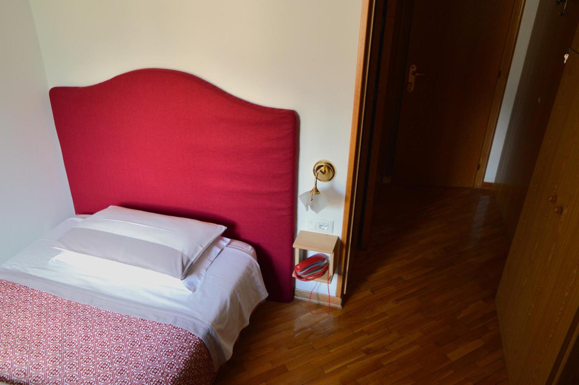 פינזולו Hotel Wanda מראה חיצוני תמונה